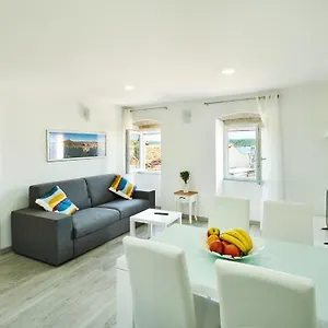 Apartment Roviv In The Old Town By Irundo Croatia