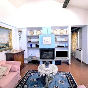  Apartment Wonderful Penthouse In The Heart Of Italy